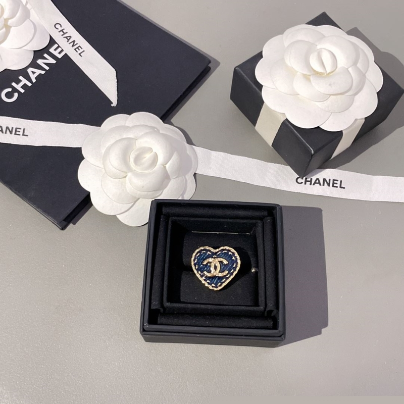 Ch*el rings